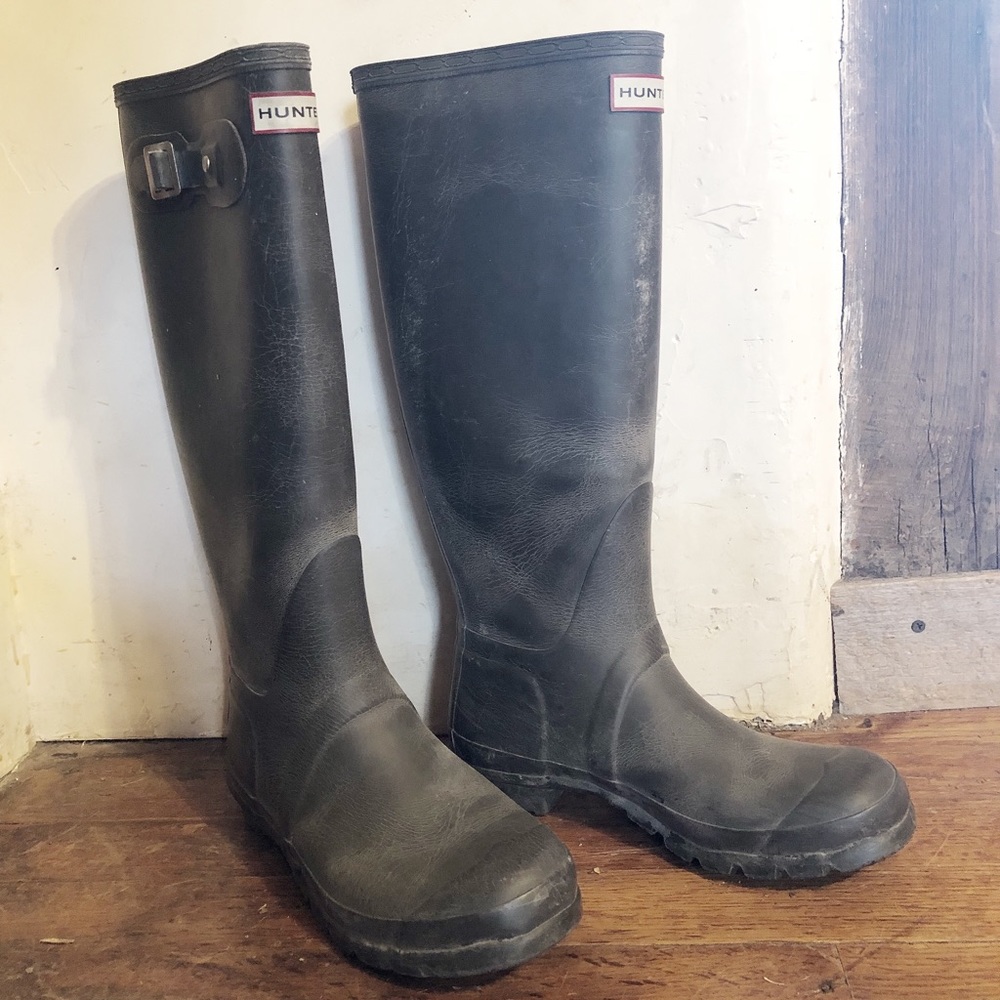 Classic Hunter Rain Boots size 8